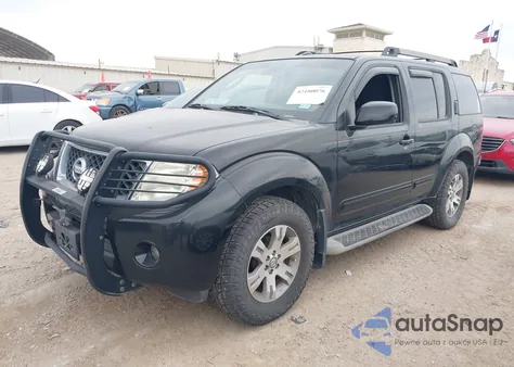 2010 Nissan Pathfinder Se z USA, uszkodzony, nr VIN 5N1AR1NB9AC600537